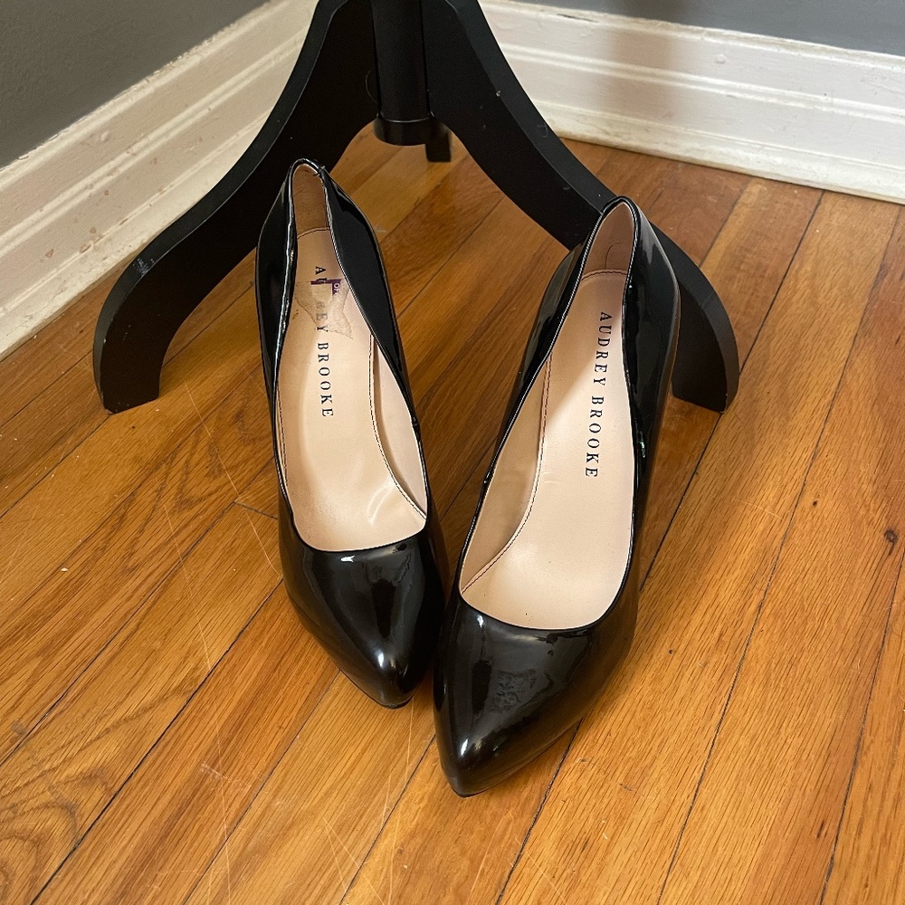 Black Shiny Heels